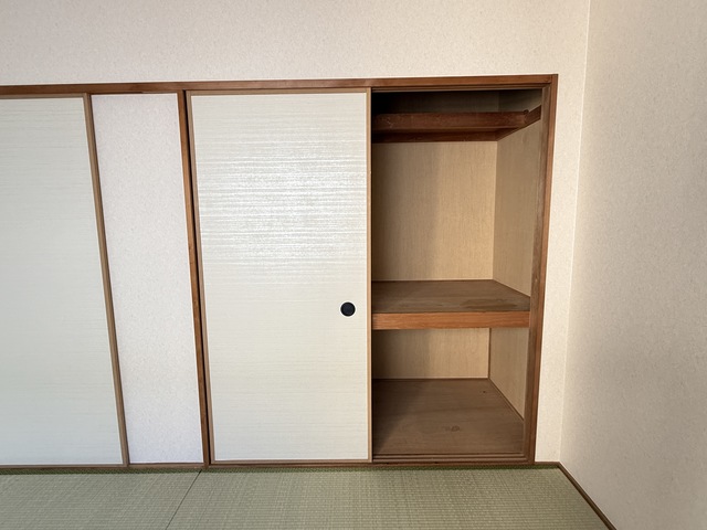 収納　押し入れ