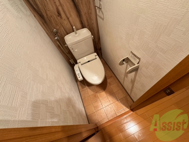 トイレ　ウォシュレット機能がついたトイレ。安心して使用できますね。