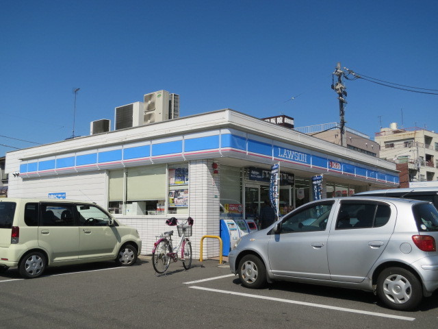コンビニ　ローソン松島町2丁目店（コンビニ）まで704m