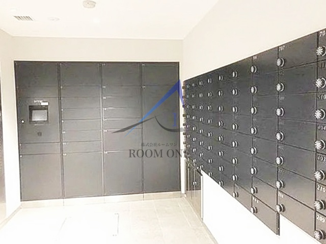 その他共有部分　宅配ボックスと集合ポストです。