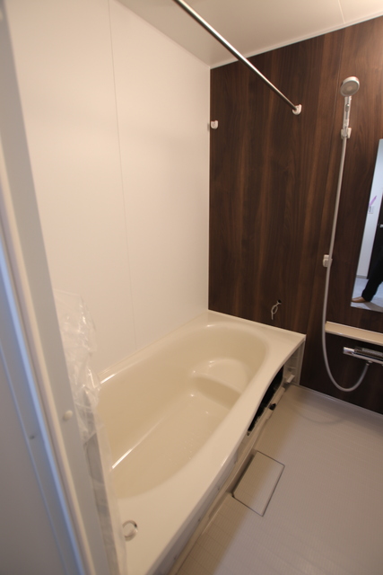 バス・シャワールーム　浴室乾燥機付きです♪※施工中です。