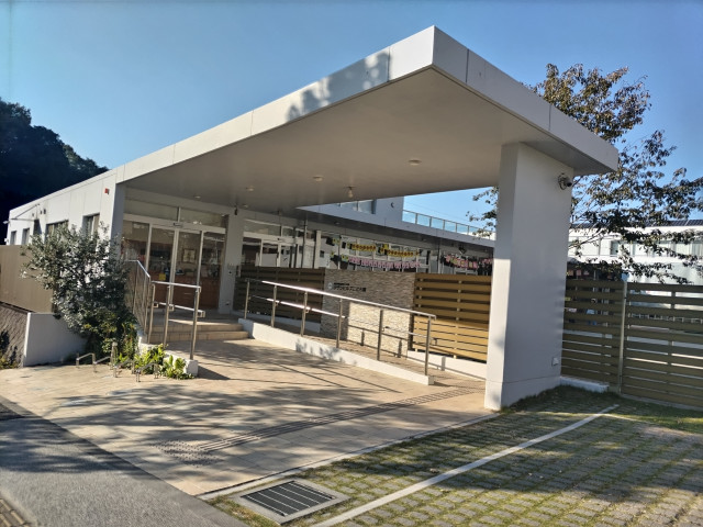 幼稚園・保育園　幼保連携型認定こども園　サザンヒルズこども園（幼稚園・保育園）まで350m
