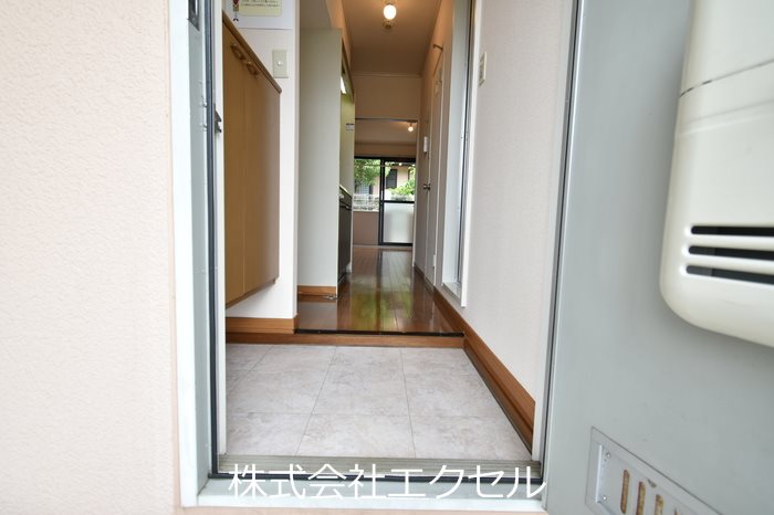 玄関　同建物別室の写真です。