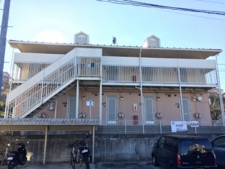 建物外観　平山城址公園駅から徒歩圏内です。