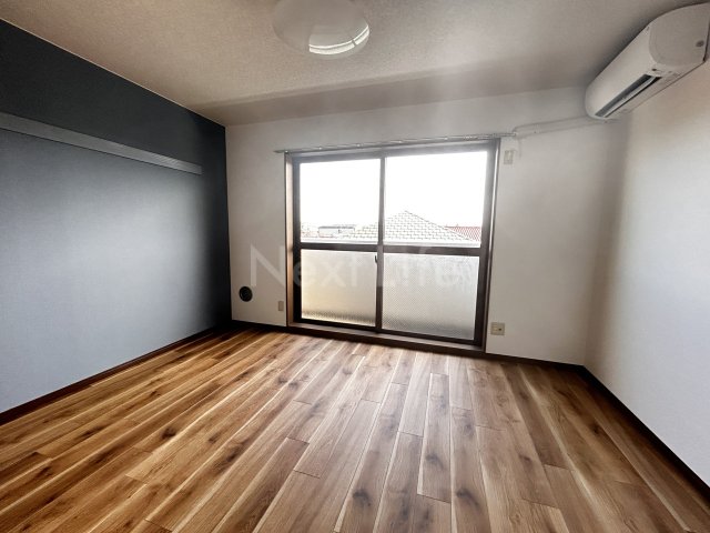 居室・リビング　スチューデントマンション C-8