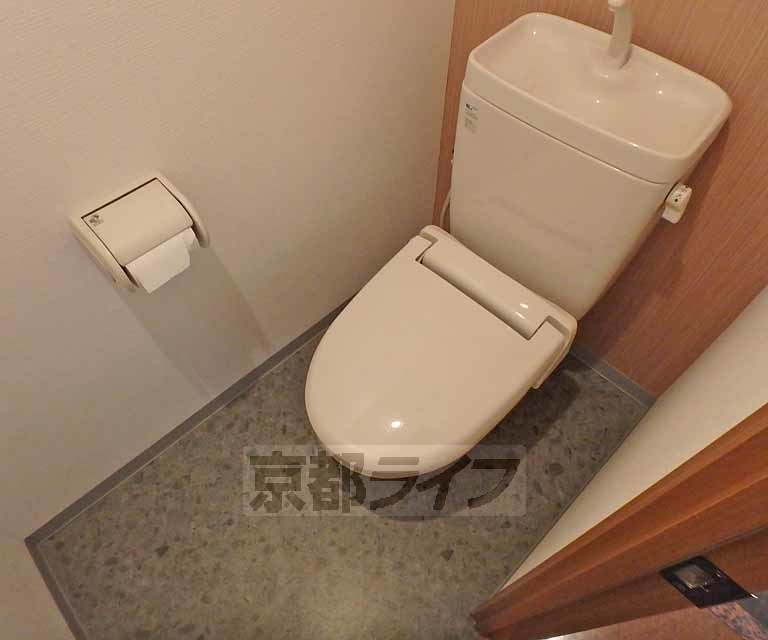トイレ　清潔感のあるトイレです