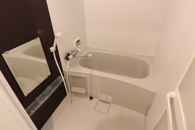 バス・シャワールーム　※別室の参考写真の為、現況優先です。