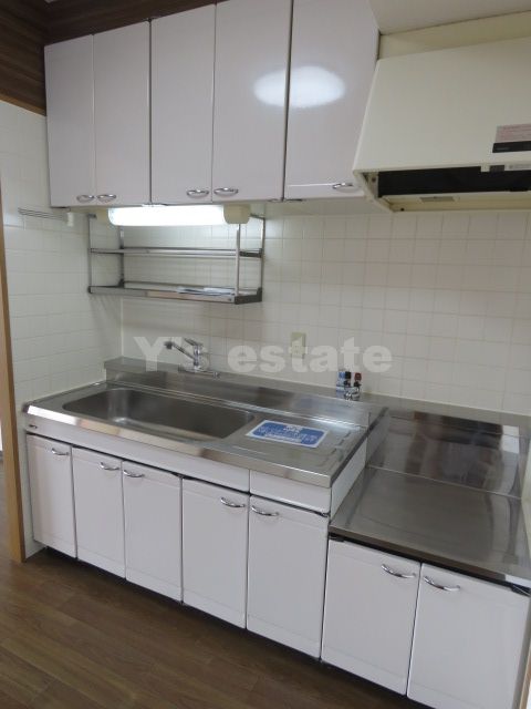 キッチン　この画像の反転タイプです。