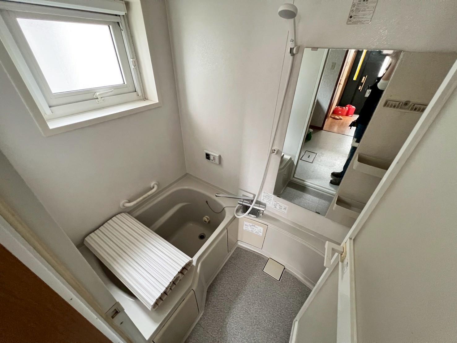 バス・シャワールーム　浴室