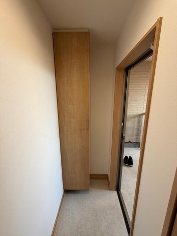 玄関　10足以上入るシューズボックスあり。