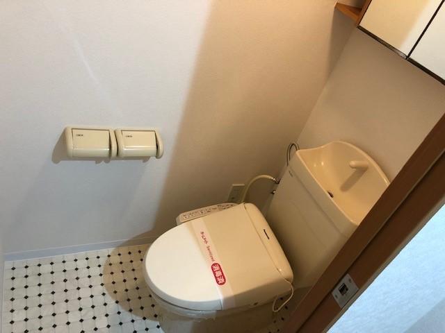 トイレ　シャワー付トイレ