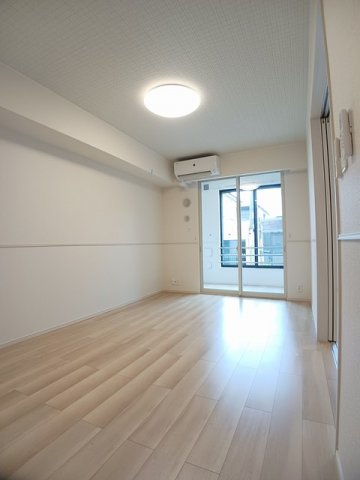 居室・リビング　居間です