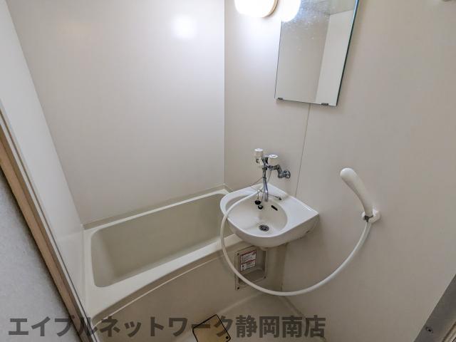 バス・シャワールーム　同イメージ