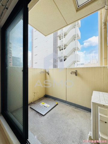 バルコニー　同マンション別部屋　参考写真