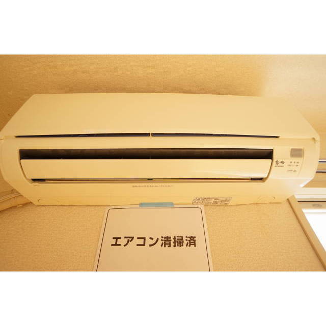 その他設備　年中快適！エアコンも１基設置済みです！