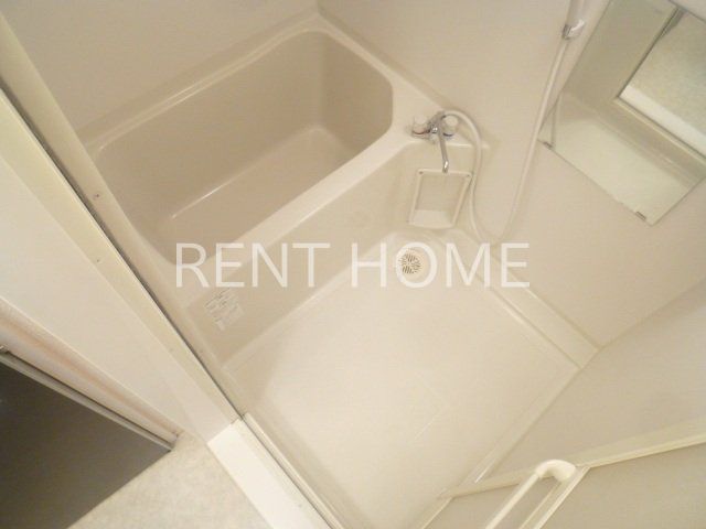 バス・シャワールーム　浴室乾燥機付いてます