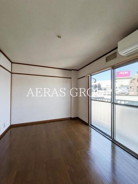 居室・リビング　同仕様参考写真