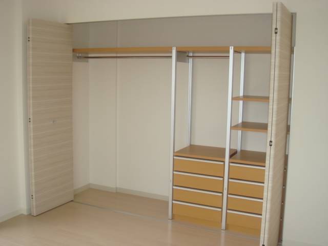 収納　クローゼット