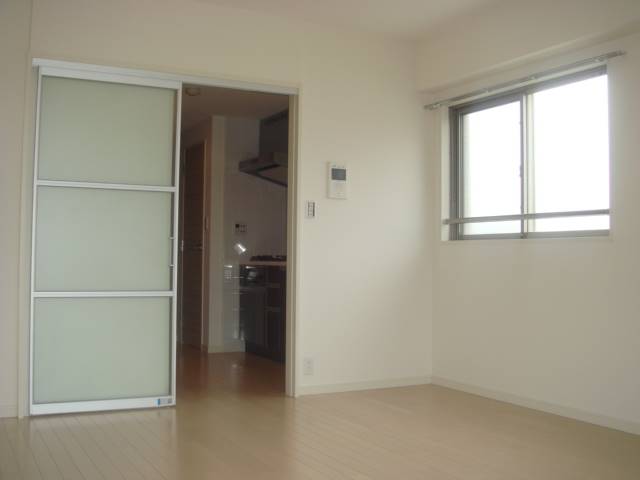 居室・リビング　室内