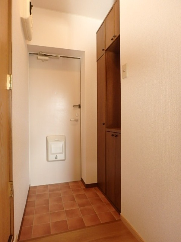 玄関　図面と現状に相違がある場合には現状を優先