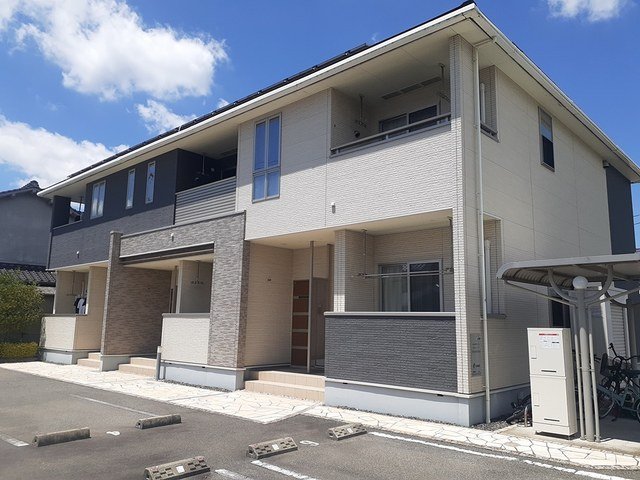 建物外観　外観は落ち着いています