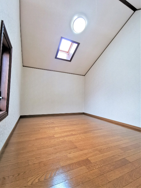 その他部屋・スペース　ロフト天窓付き