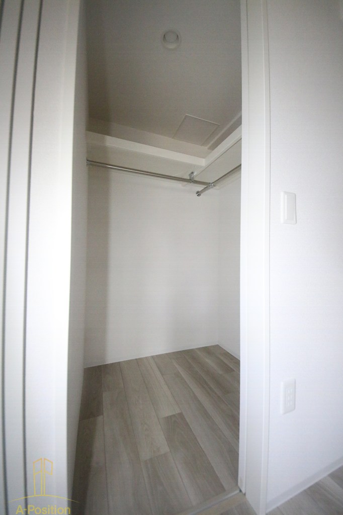 収納　セレニテ梅田北アリエ壱番館