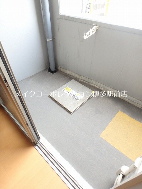 バルコニー　※入居中の為別部屋写真使用現状優先
