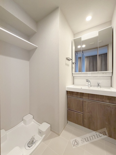 洗面設備　洗面脱衣所付き！独立洗面台が便利です♪♪