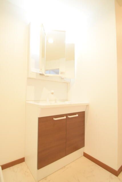 洗面設備　洗面所です