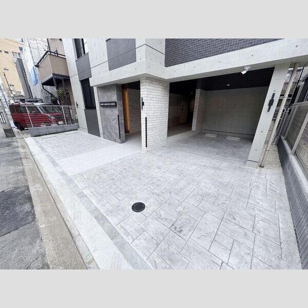 その他　ファミリーマート亀島一丁目店 徒歩2分。 120m