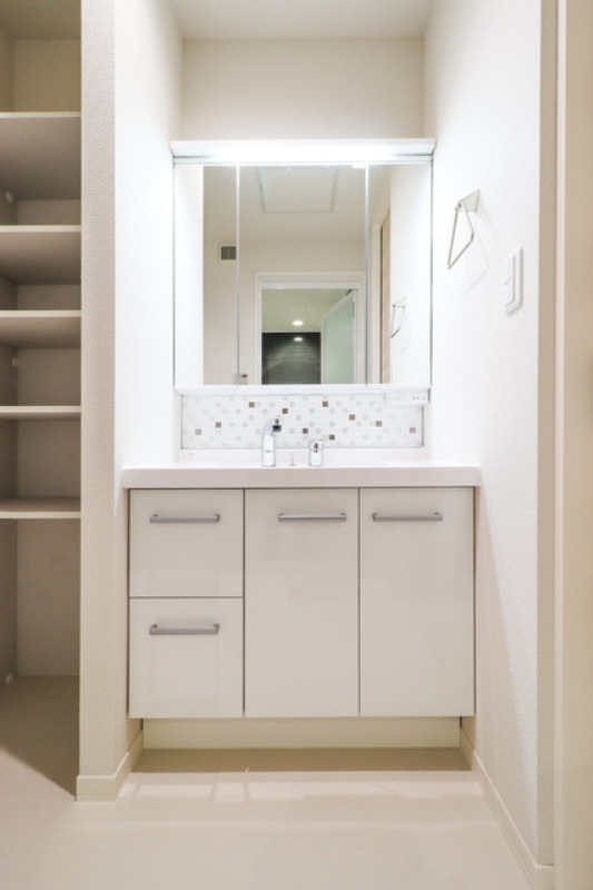 洗面設備　図面と現状に相違がある場合には現状を優先．．．