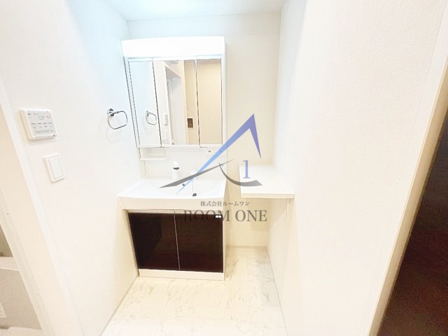 洗面設備　洗面台です。