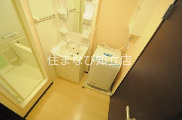 洗面設備　同型タイプ