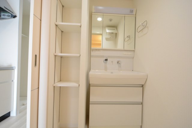 洗面設備　独立洗面化粧台付き☆