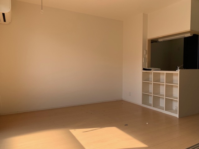 居室・リビング　南向きの明るいリビング