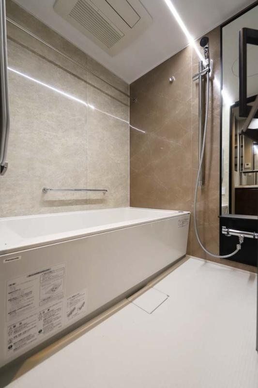 バス・シャワールーム