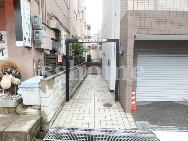 エントランス　建物入口