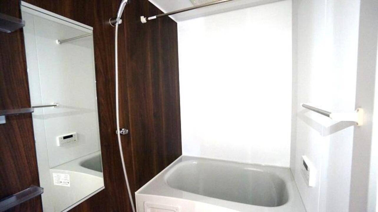 バス・シャワールーム　浴室