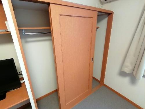 収納　たっぷり入るクローゼットです。