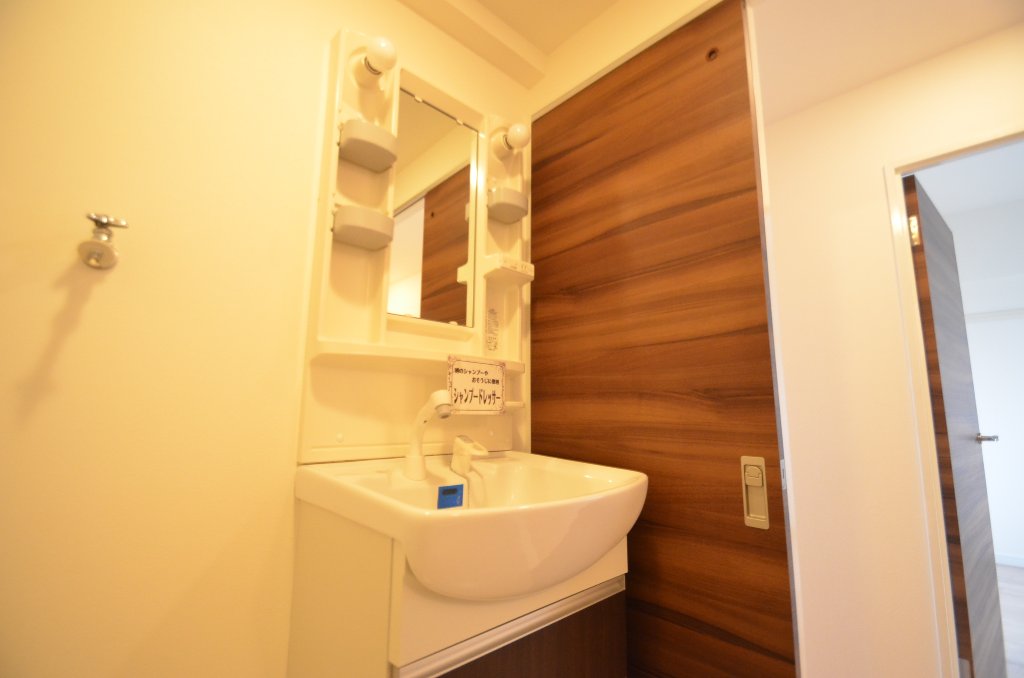 洗面設備　洗髪洗面化粧台