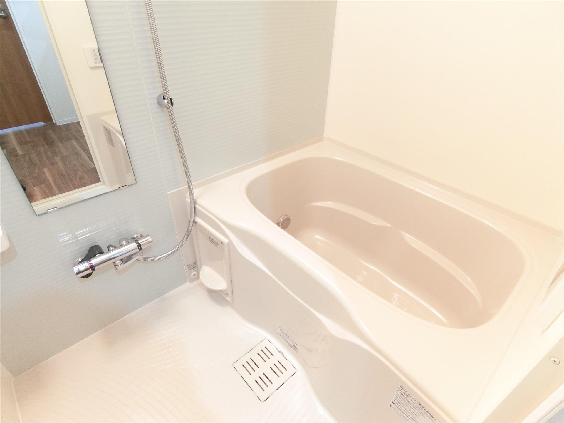 バス・シャワールーム　追炊機能・浴室乾燥機付きのバスルーム♪