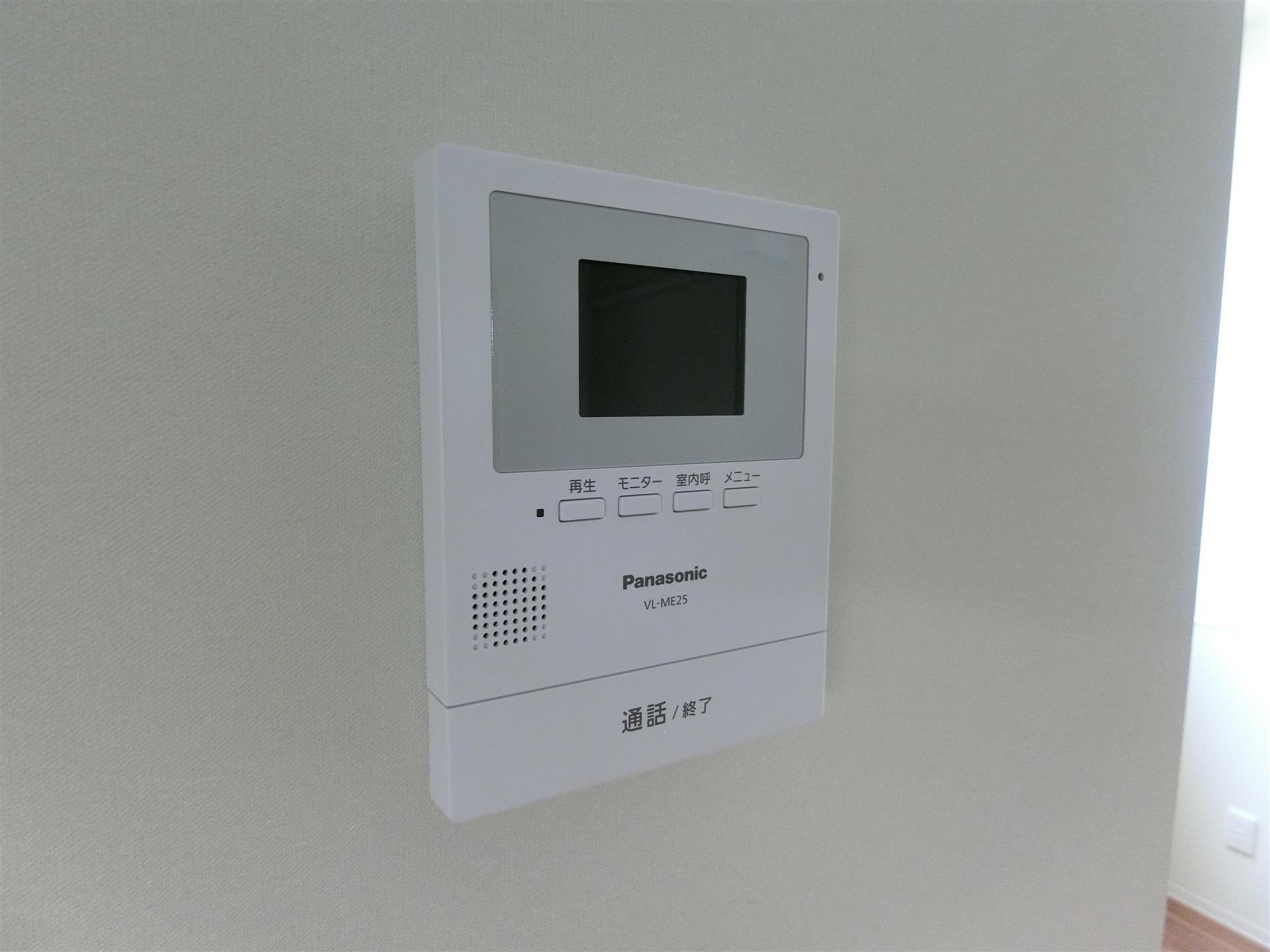 セキュリティ　突然の来客にも安心のモニター付きドアホン♪