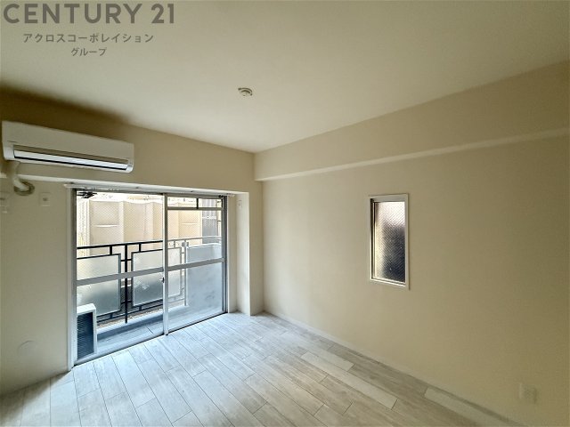 居室・リビング　エアコン付きの7帖の洋室です♪