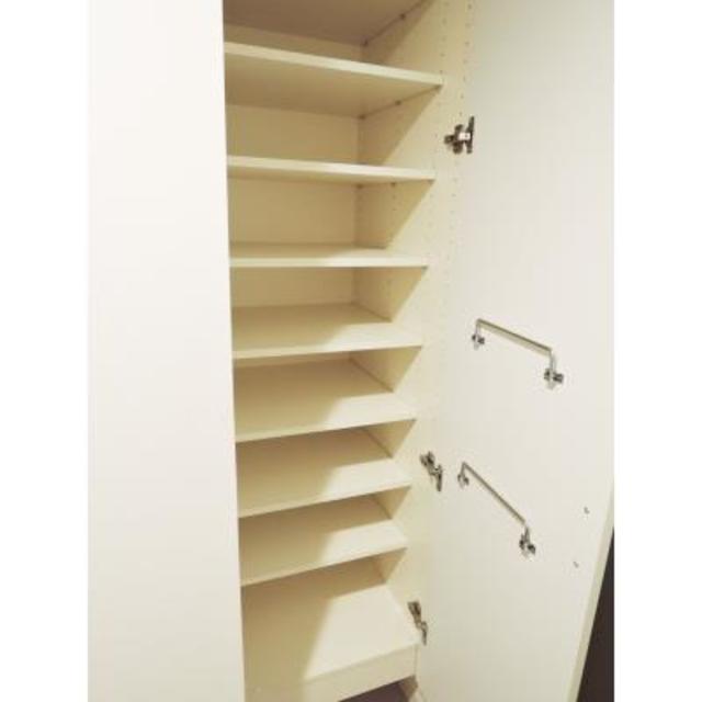 玄関　※写真は同タイプ住戸です。