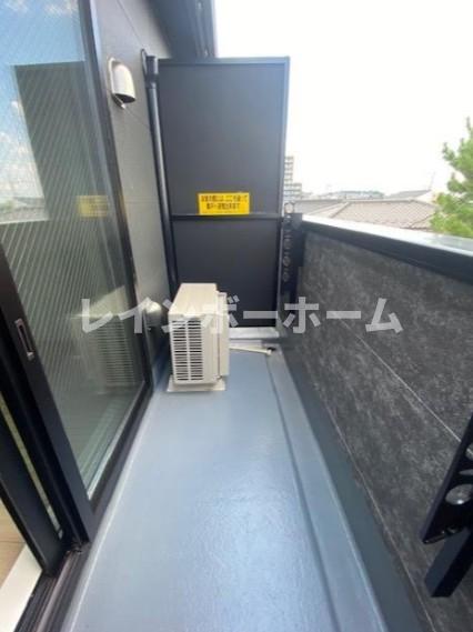 バルコニー　※建築中のため同施工会社参考写真となります。