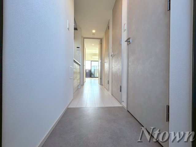 玄関　落ち着いた玄関です