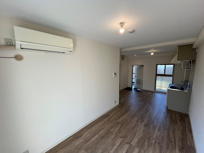 居室・リビング　210号室写真（2024.03.16撮影分）