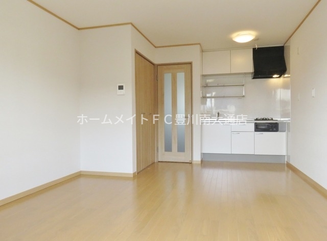 居室・リビング　同型別部屋写真