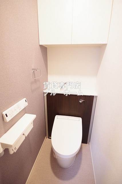 トイレ　温水洗浄付きのトイレ！